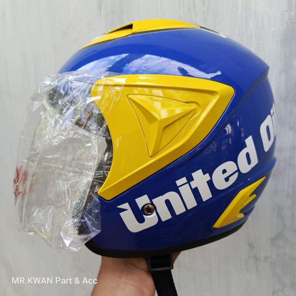 HELM MERCHANDIS EDISI KHUSUS