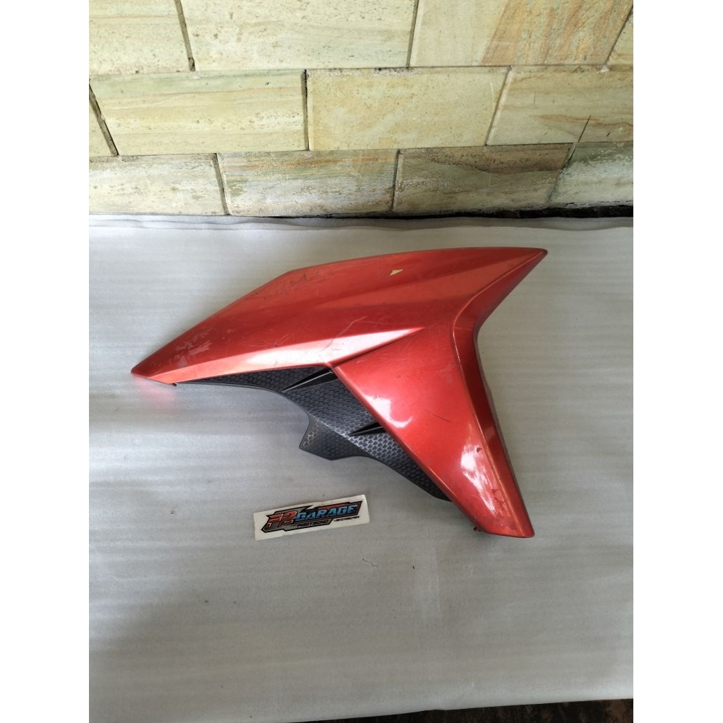 Sayap kanan yamaha vixion nva vixion new original