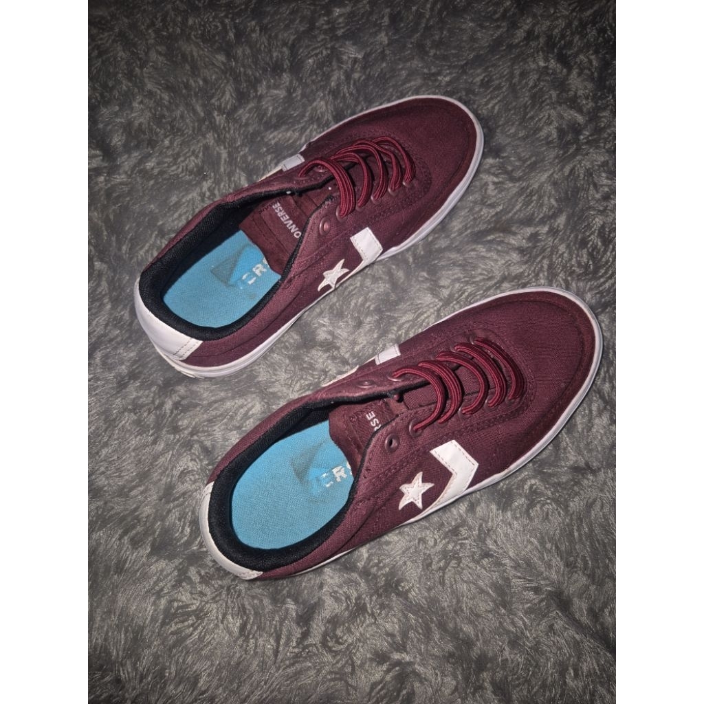 Sepatu Converse Courtlandt OX Burgundy