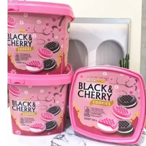 PALING MURAH BISKITOP BLACK & CHERRY JAR KOTAK 360GRAM