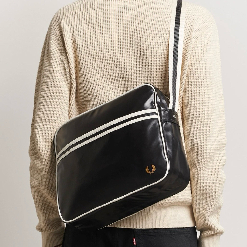 FRED PERRY Small Logo Print Classic Shoulder Crossbody Bag