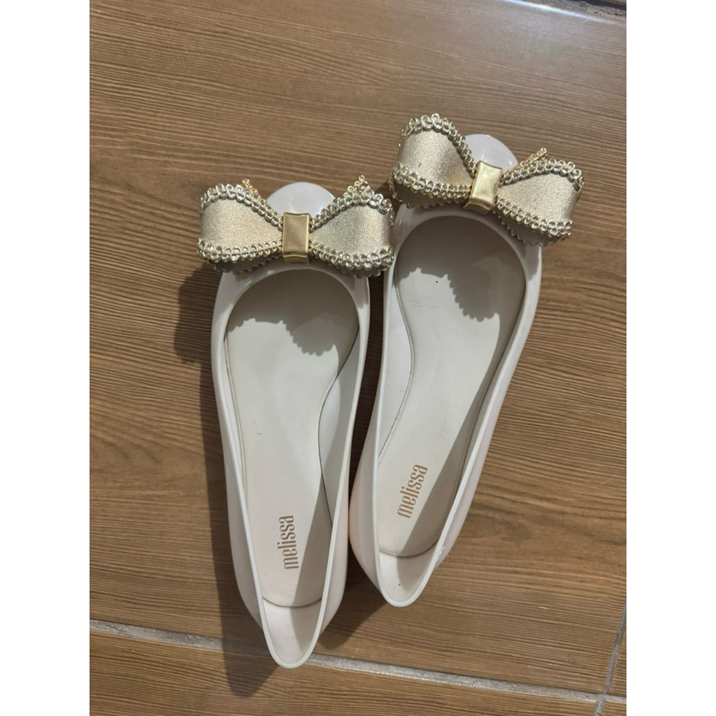 melissa possesion preloved