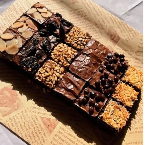 BROWNIES FUDGY HOMEMADE SIZE 20x10 | FUDGY BROWNIES