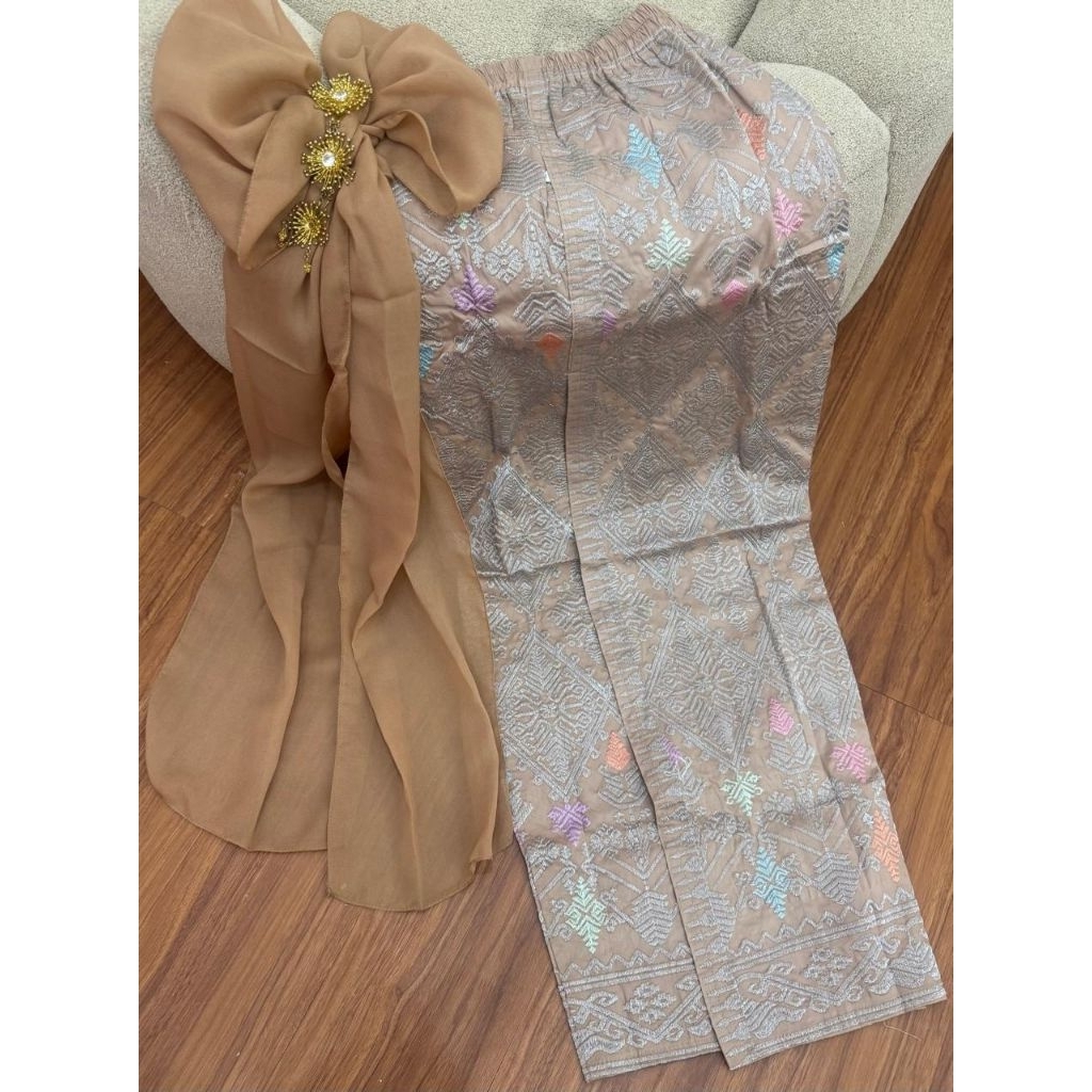 Kamen jadi bordir set selendang / rok jadi songket bali bordir songket (rok bawahan kebaya mewah)