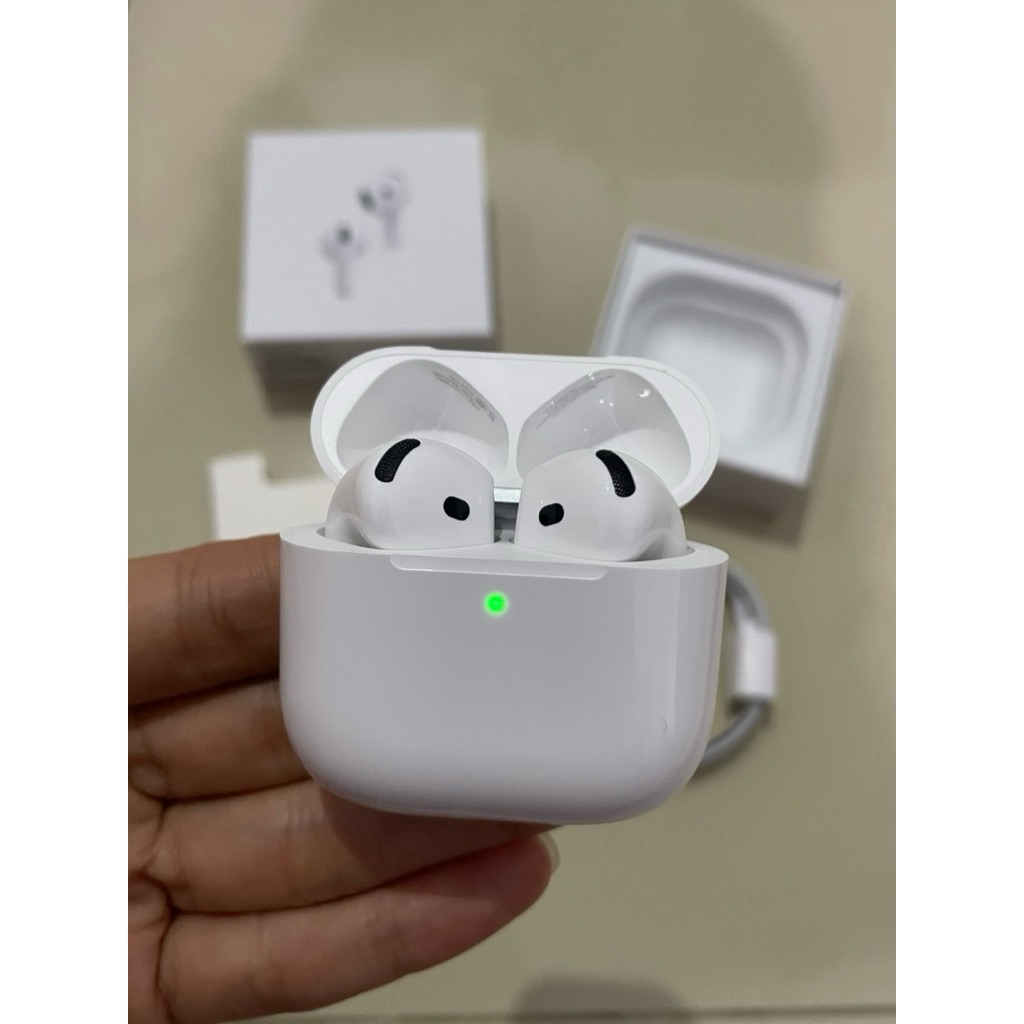 Preloved Airpods Apple Gen 4 ANC (fullset)