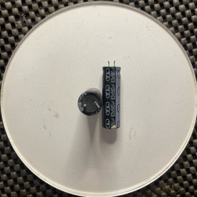 elco 63v 560uf (T4cm D1.2cm) bekas copotan original