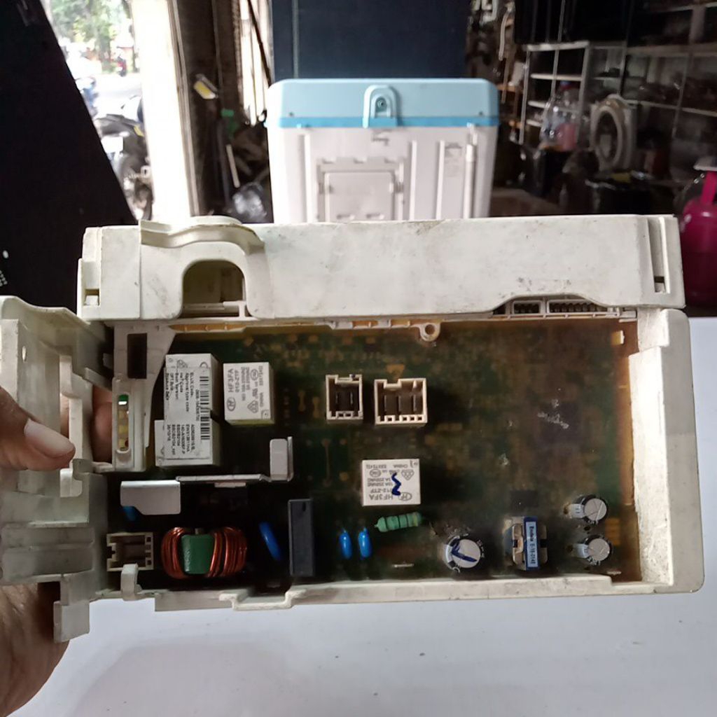 modul PCB mesin cuci Electrolux