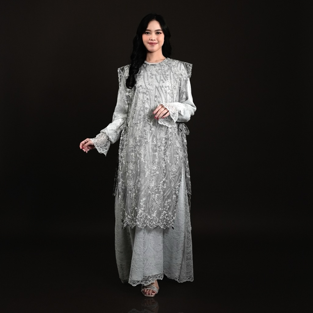 KATAQILA GAMIS OUTER PREMIUM TILE BROKAT CHANTILLY “CLARA” ABU SILVER