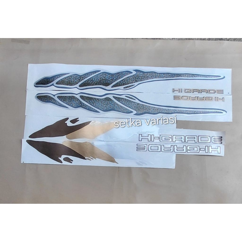 sticker stiker isuzu panther hi grade lama baru / stiker list body samping isuzu panther minibus hi-