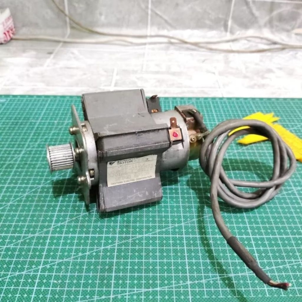 EPSON MINERTIA MOTOR EM-115 DC MOTOR 24V 3000RPM GENERATOR MOTOR DC SERVO