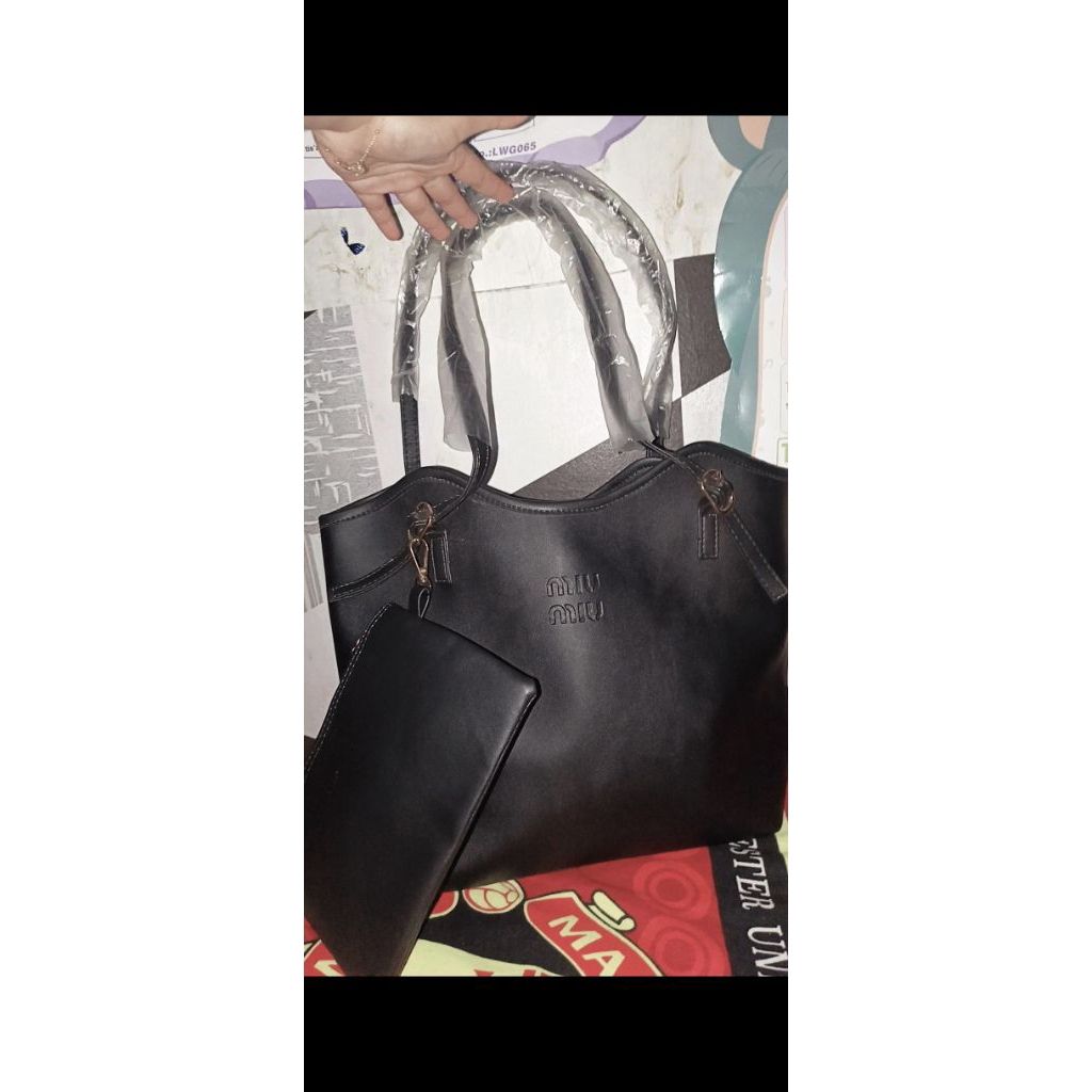 TAS WANITA SHOLDERBAG HANDBAG TOTEBAG TAS BAHU MIUMIU WARNA HITAM