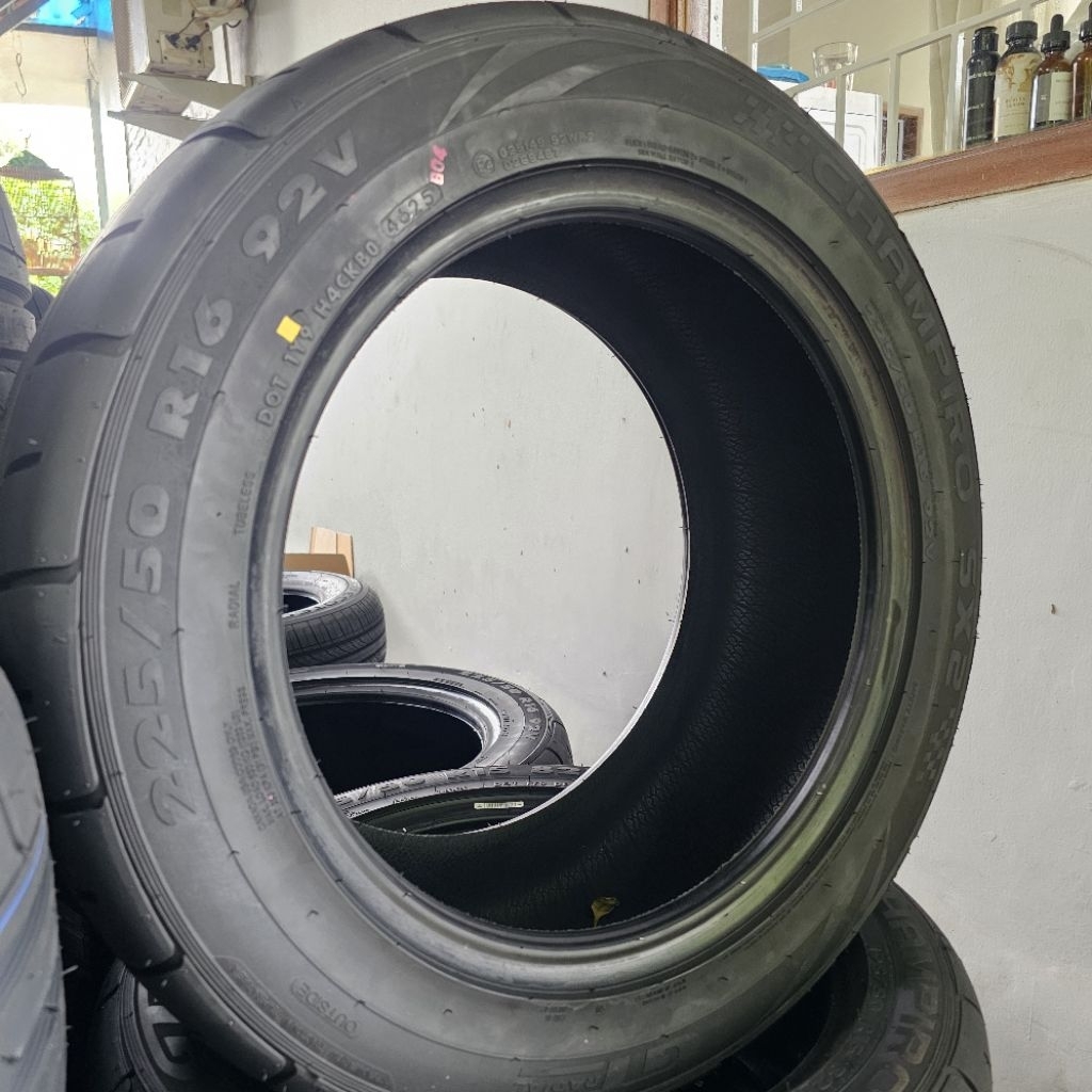 ban 225 50 16 gt champiro sx2
