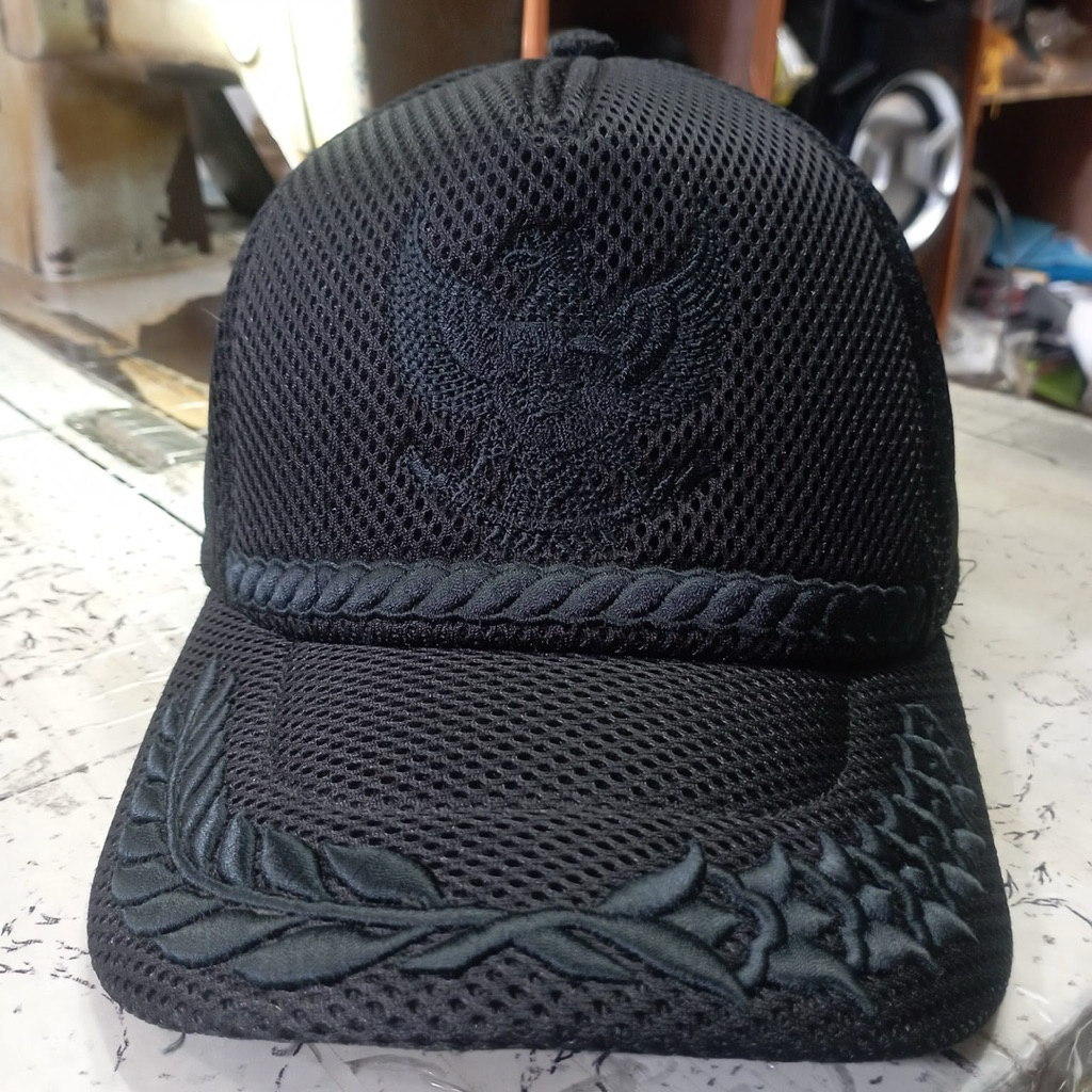 Topi garuda padi kapas logo hitam
