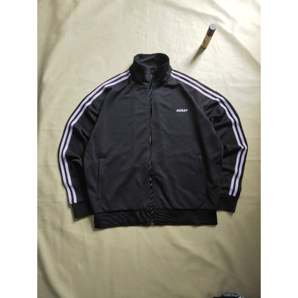 jaket tracktop NERDY very like new very good condition