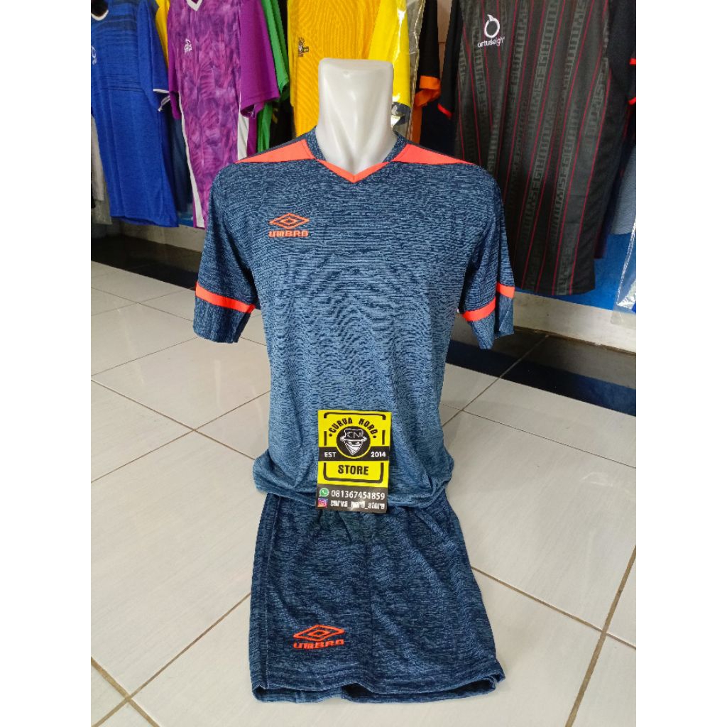STELAN BOLA DAN FUTSAL UMBRO