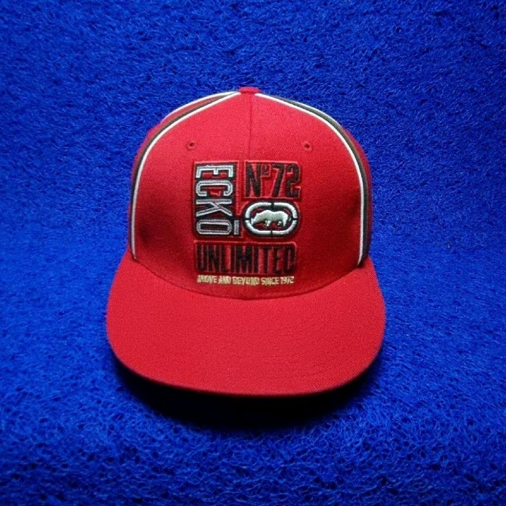 topi ecko unlimited merah size XL