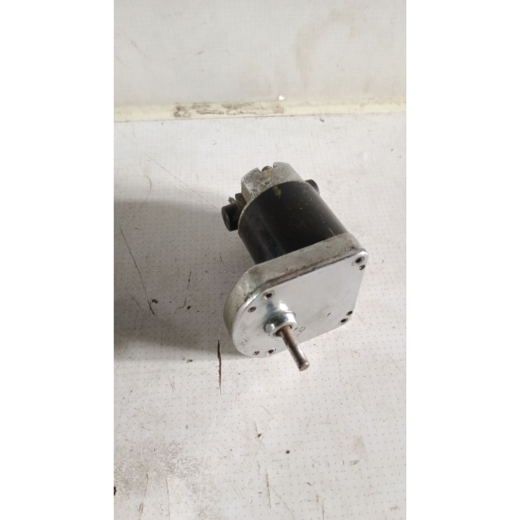 Dinamo gear head motor DC 12V permanen magnet