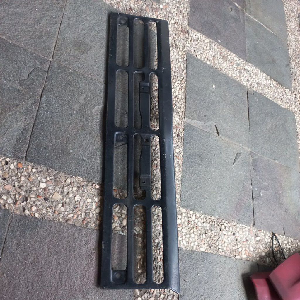 GRILL TOYOTA KIJANG SUPER 1990