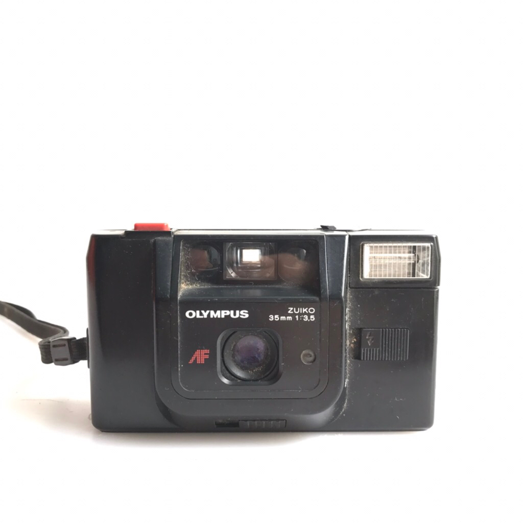 OLYMPUS TRIP AF QUARTZDATA ZUIKO 35mm 1:3.5 Point & Shoot from Japan 2426783 Made In Japan  Very com