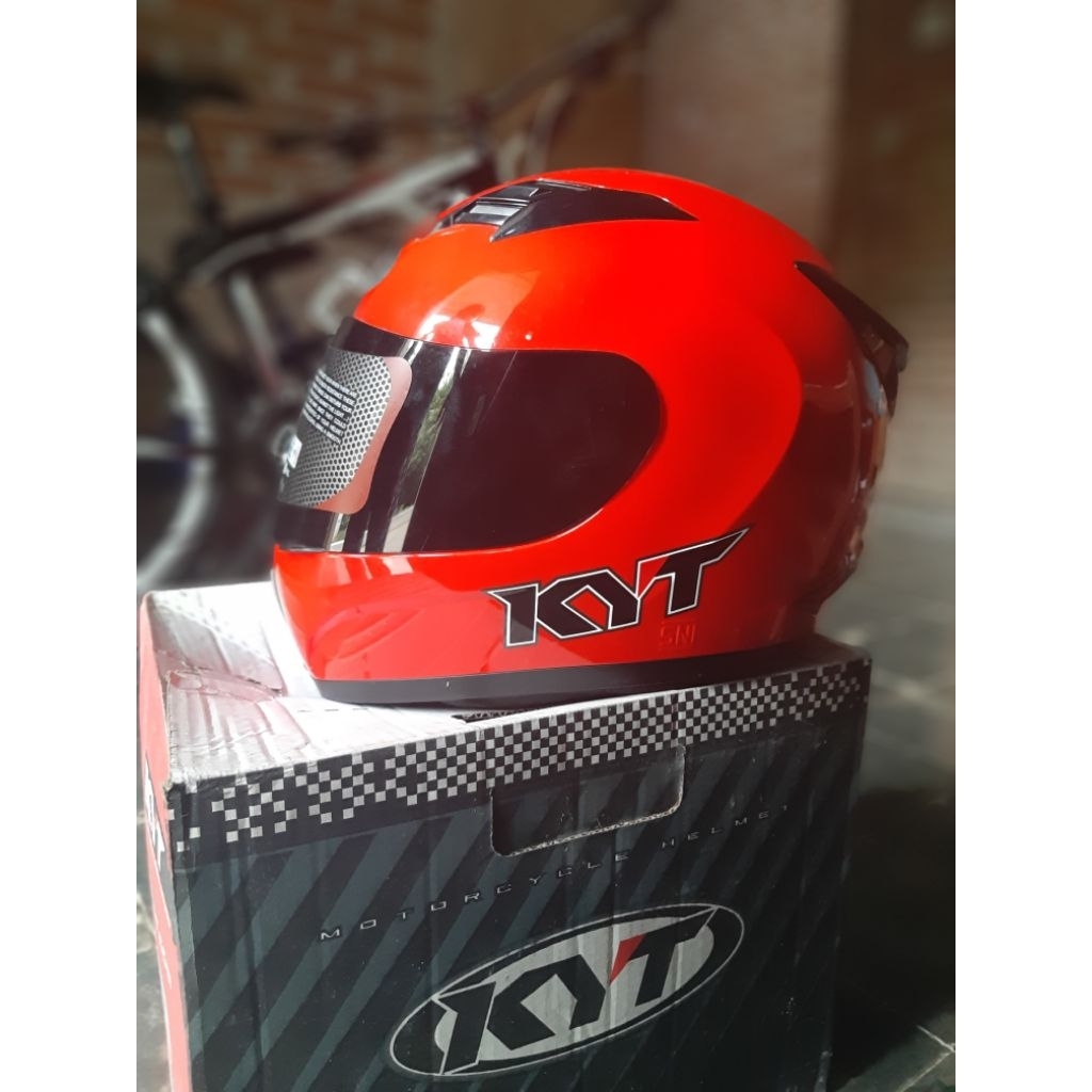 KYT R10 RED SIZE L