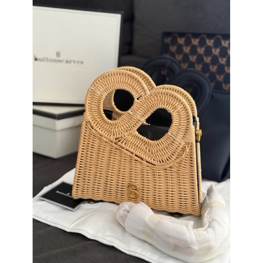 (SOLD OUT) Hold Me Bag Rattan