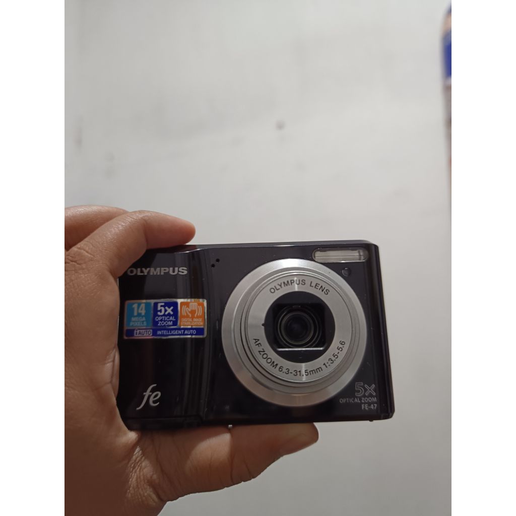 Olympus FE-47
