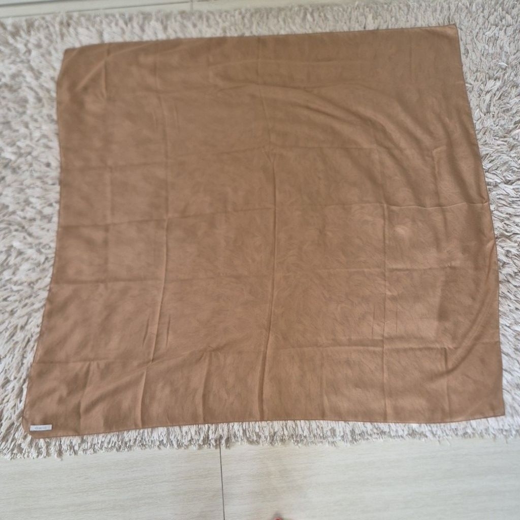 diario hijab segi empat