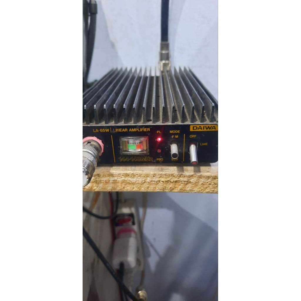 BOSTER HT DAIWA LA-65  144 - 148MHz iNPUT 5W  KELUAR 40W ASLI JEPANG