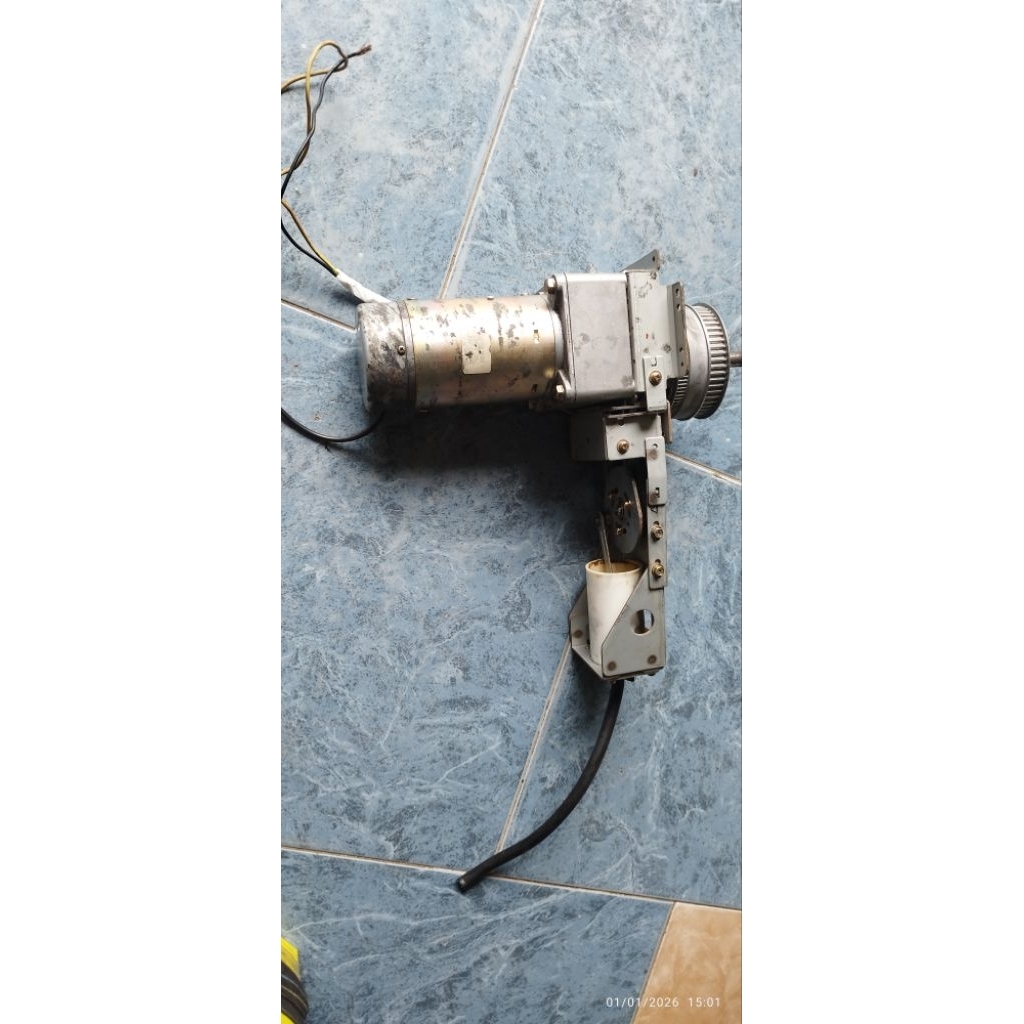 dinamo/motor DC gearbox tokhusu Denso Made in Japan