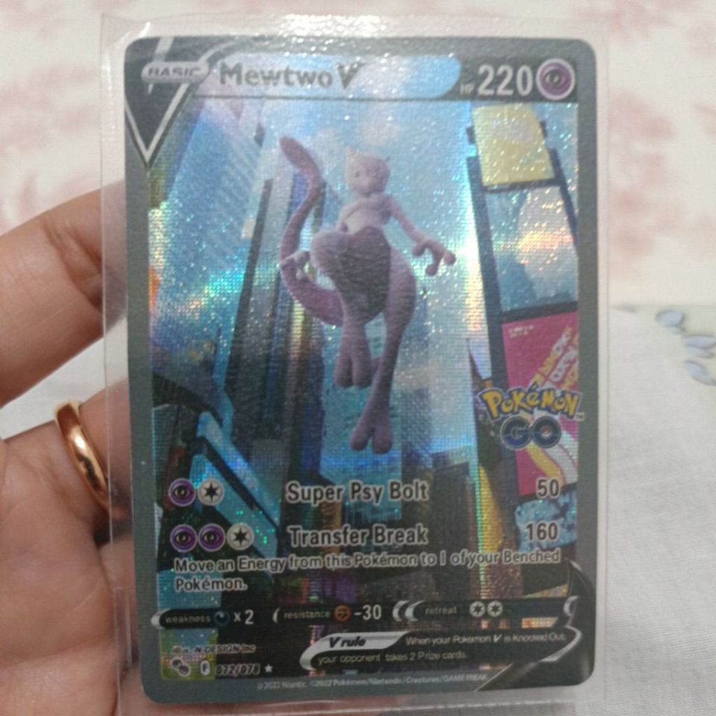 Kartu pokemon Mewtwo V