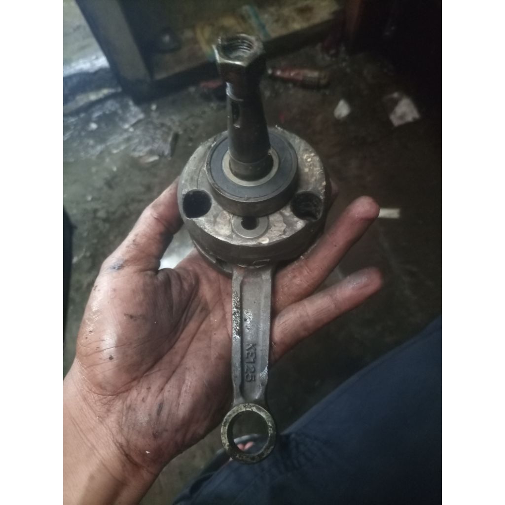 bandul gula gula poros engkol blok mesin kruk as Kawasaki Binter ke125 ke 125 ORI copotan