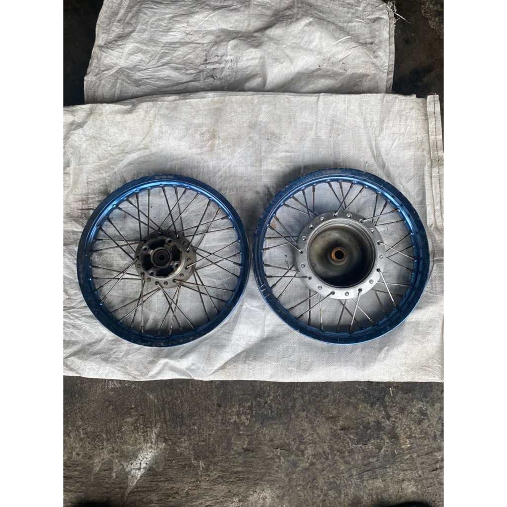 Velg pelek ruji ring 14 honda pnp vario 110 karbu vario 110 fi beat karbu beat fi beat esp beat led 
