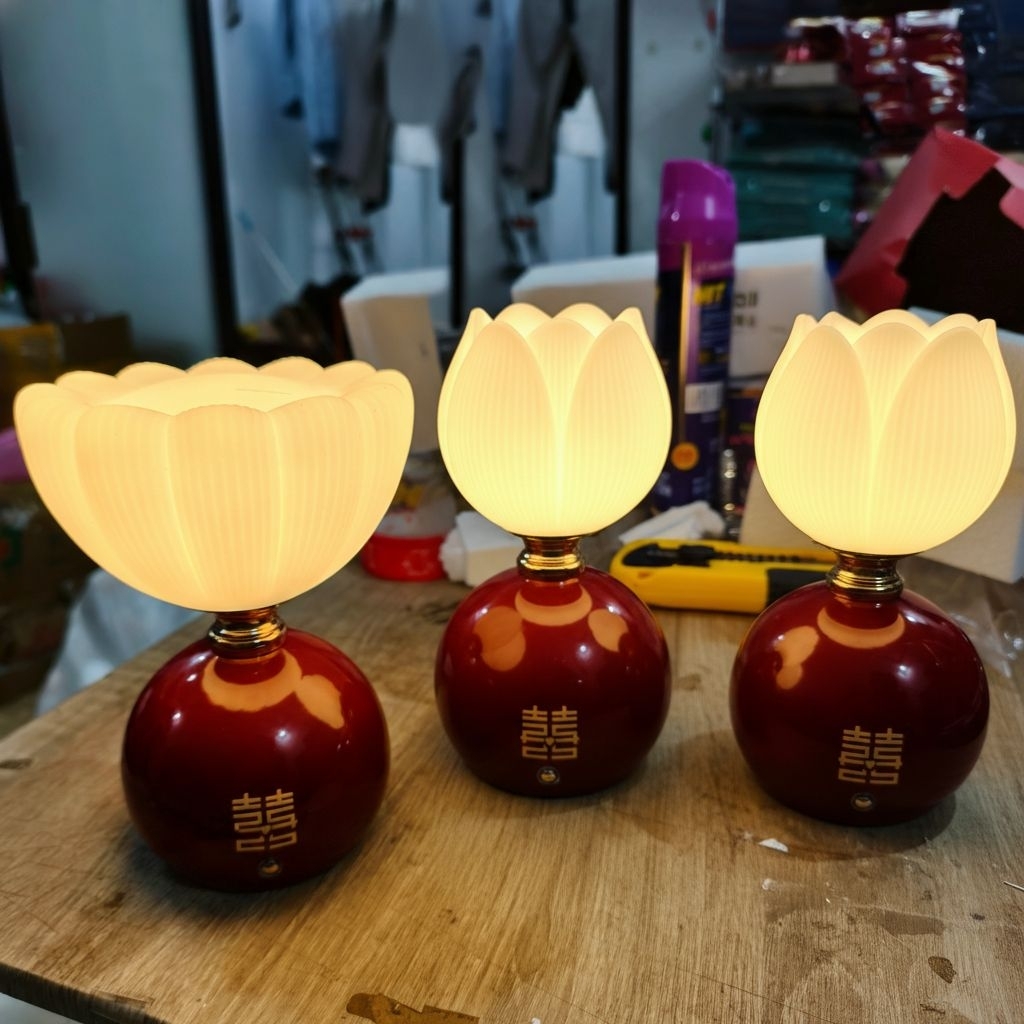 LAMPU KAMAR, LAMPU MEJA, LAMPU SANGJIT, LAMPU HIAS LAMPU TIDUR, BISA DI CHARGE MENGGUNAKAN COLOKAN T