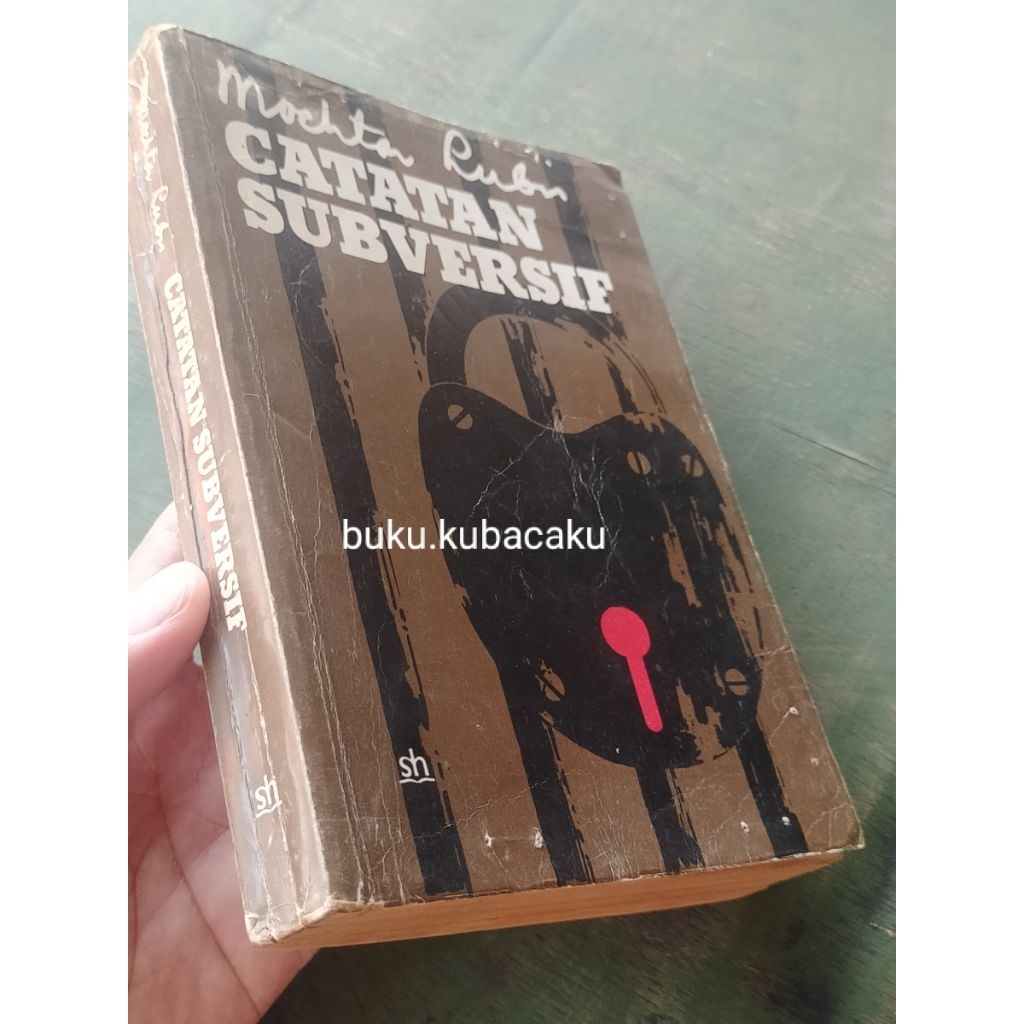(ORI, LANGKA, PRELOVED) CATATAN SUBVERSIF - Mochtar Lubis (Pesanan Orang Baik)
