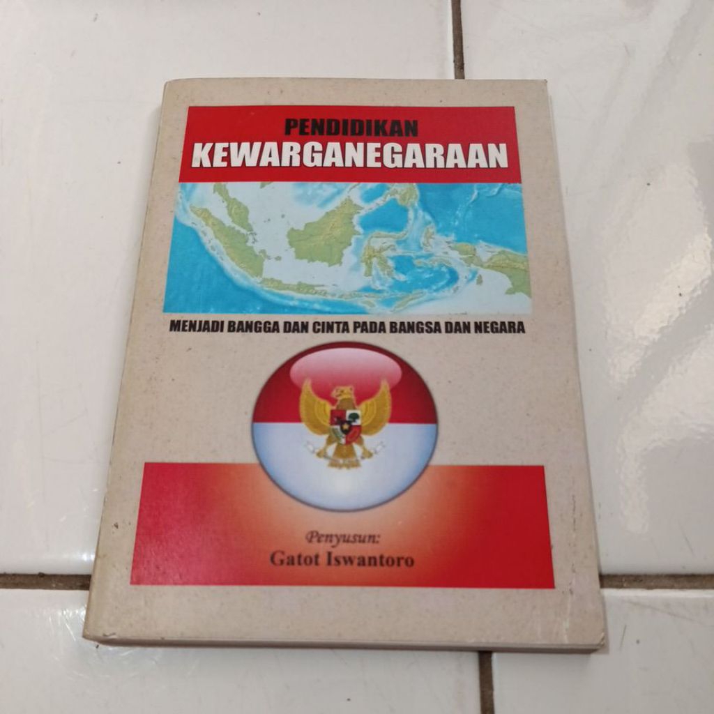 PENDIDIKAN KEWARGANEGARAAN MENJADI BANGGA DAN CINTA PADA BANGSA DAN NEGARA