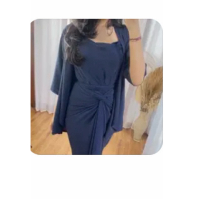 PRELOVED SATU SET BAJU WANITA- CARDIGAN TNKTP ROK PANTAI - [LAXMI] ara set cardigan x alisa rok