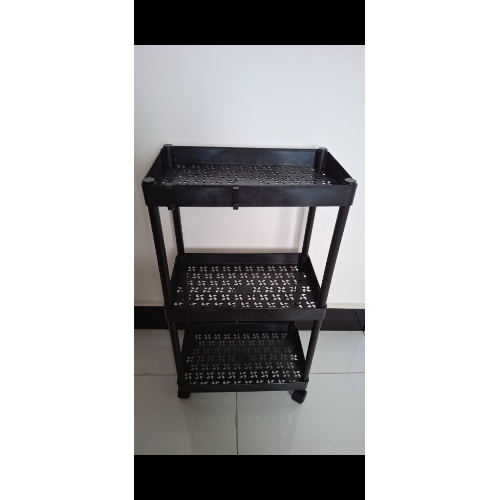 Rak Plastik 3 Susun IMP Yoyo dengan Roda, Mudah Dipindahkan