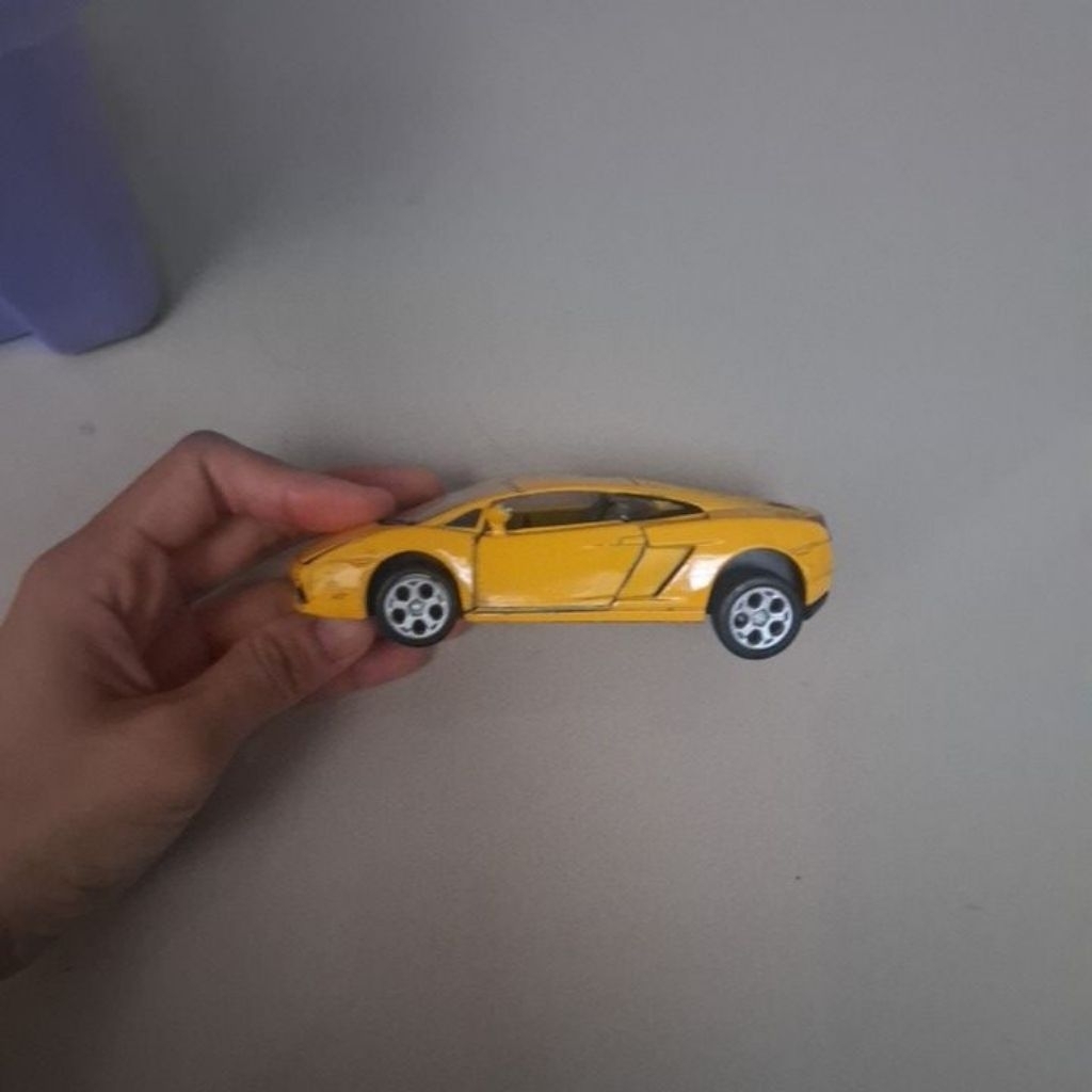 mobil preloved full metal