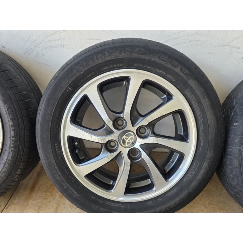 velg dan ban R14 copotan dari Calya