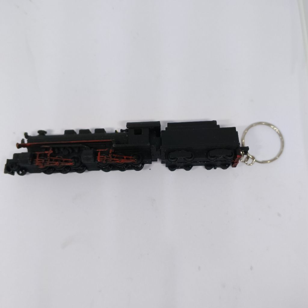gantungan kunci Lokomotif uap CC 50