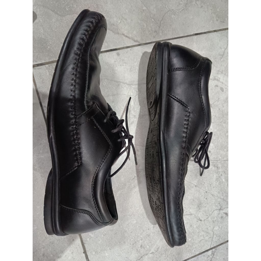 Sepatu Formal Kantor Gino Mariani Size 42