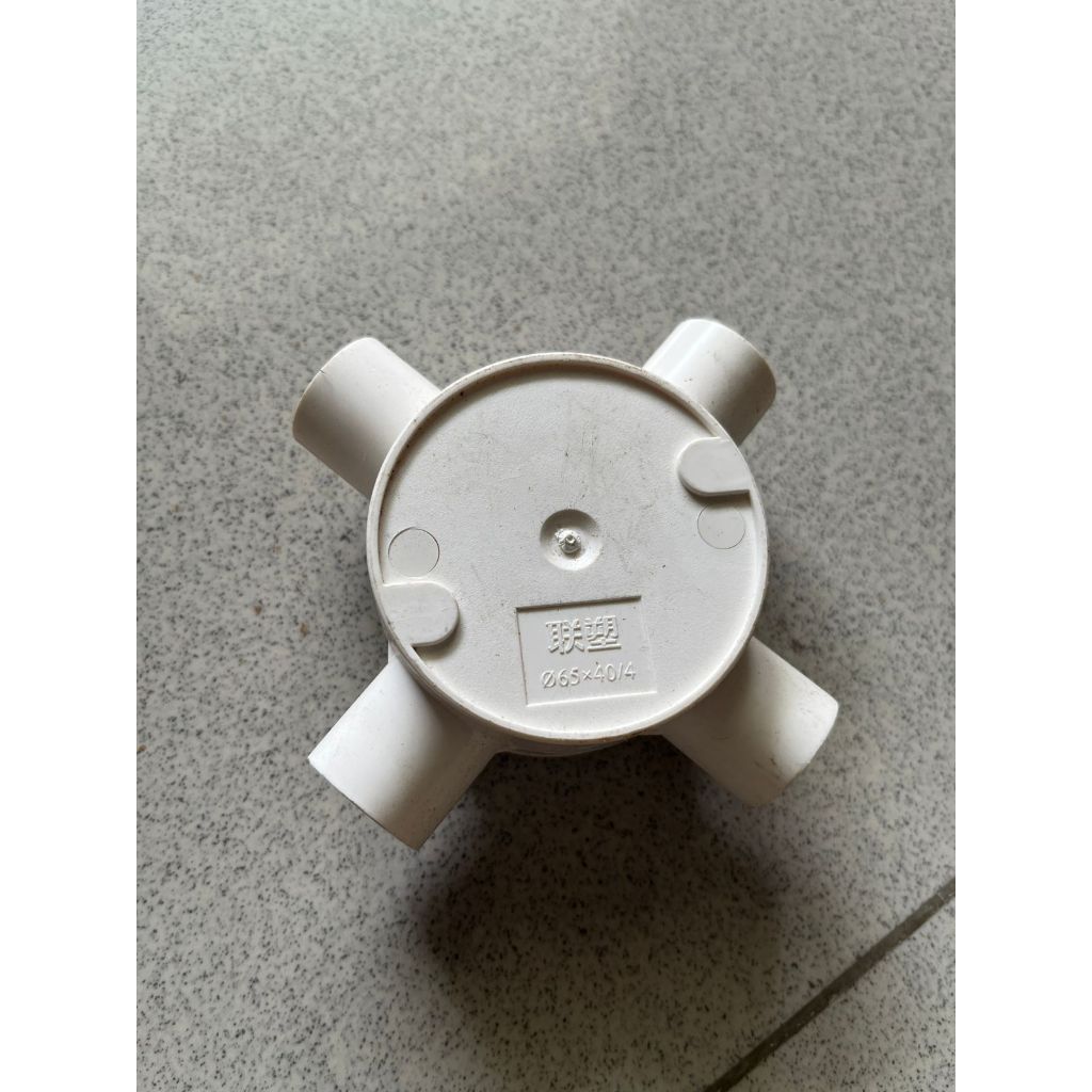 T dus conduit 20mm Cabang 4 / T duss listrik 1/2 inch Cabang 4 / T Dos conduit 20mm Cabang 4 / T Dus