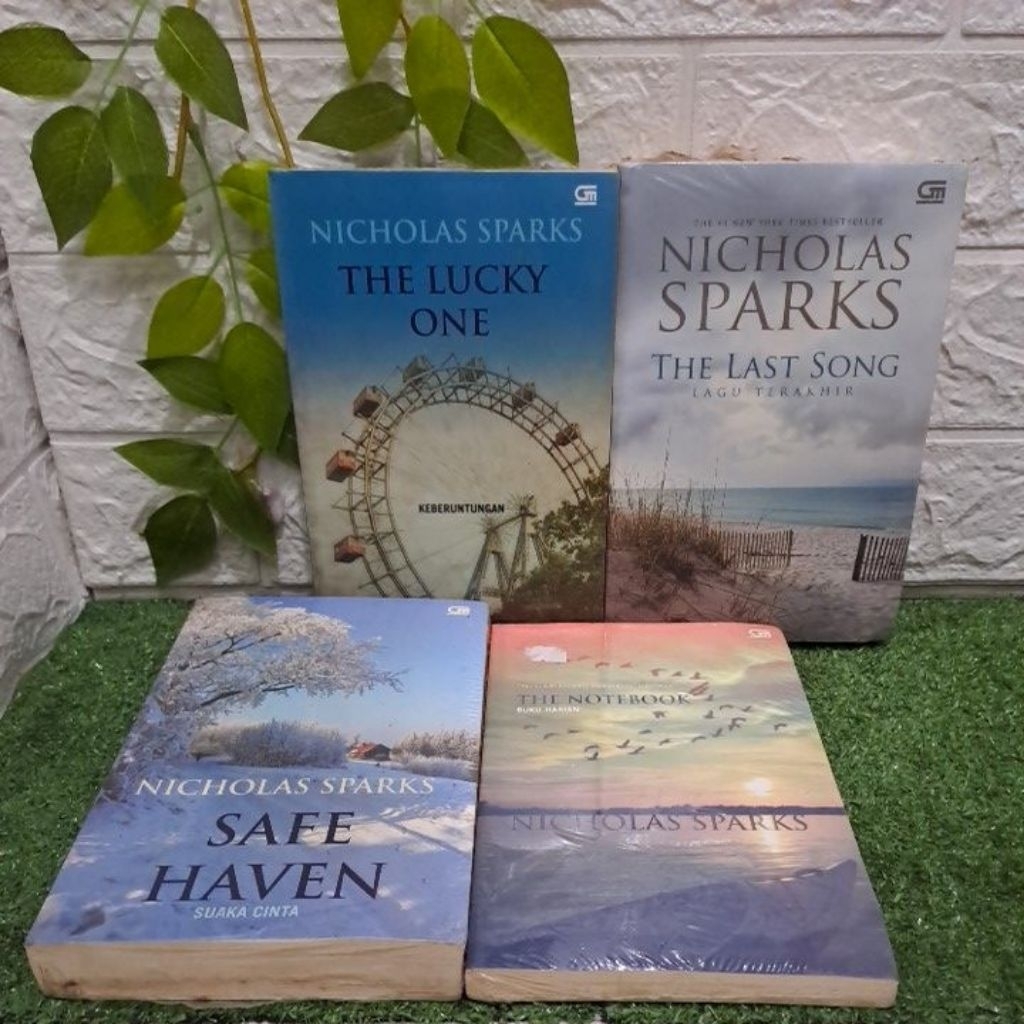 NOVEL THE LUCKY ONE - THE NOTEBOOK - SAFE HAVEN - THE LAST SONG BY NICHOLAS SPARKS