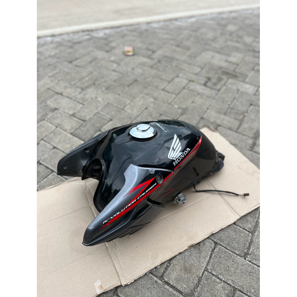 Tangki Tirev Tiger Revo Tengki tirep Ori second kondisi lantai utuh sayap utuh