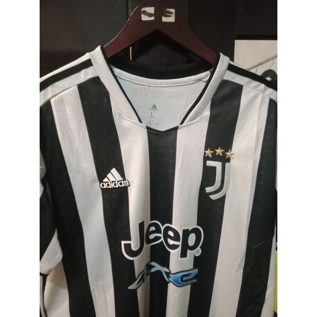 Jersey Juventus home away