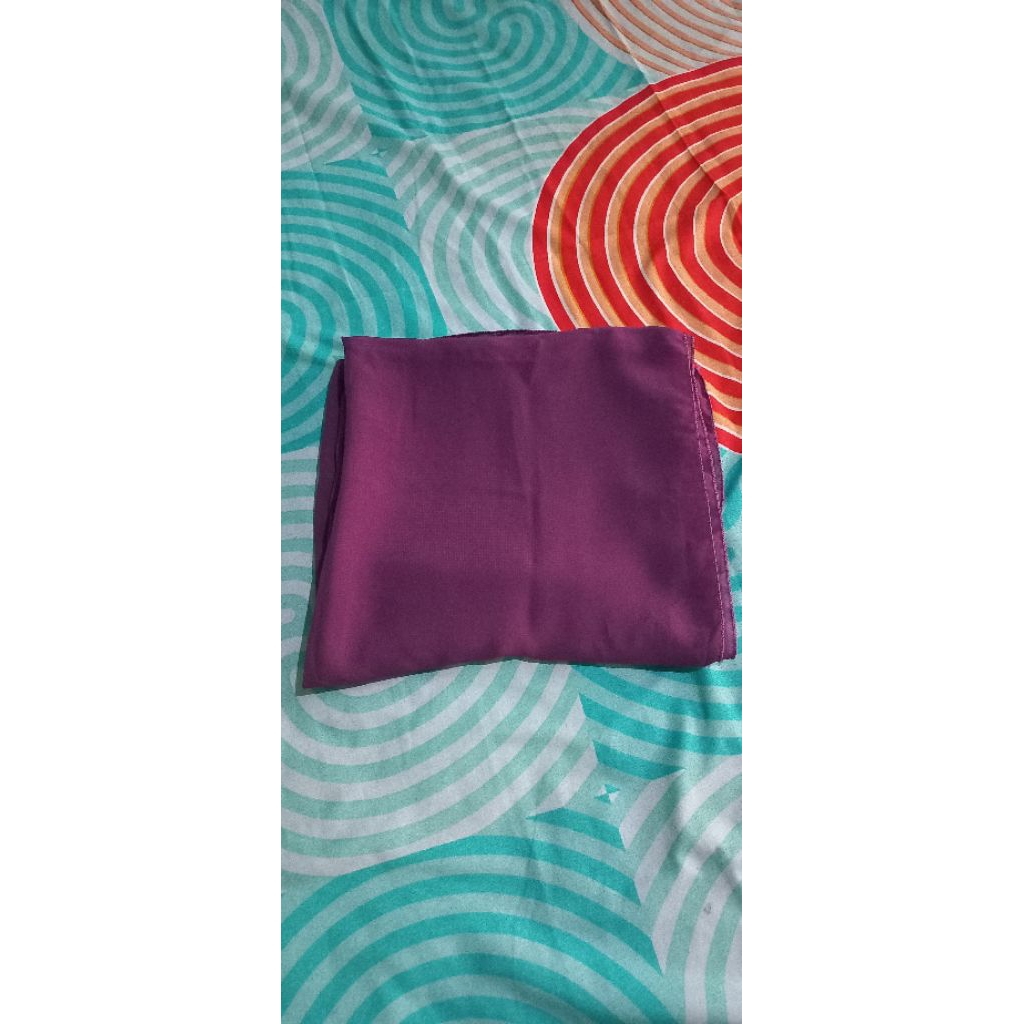 Preloved jilbab segi empat ungu bonus masker kain