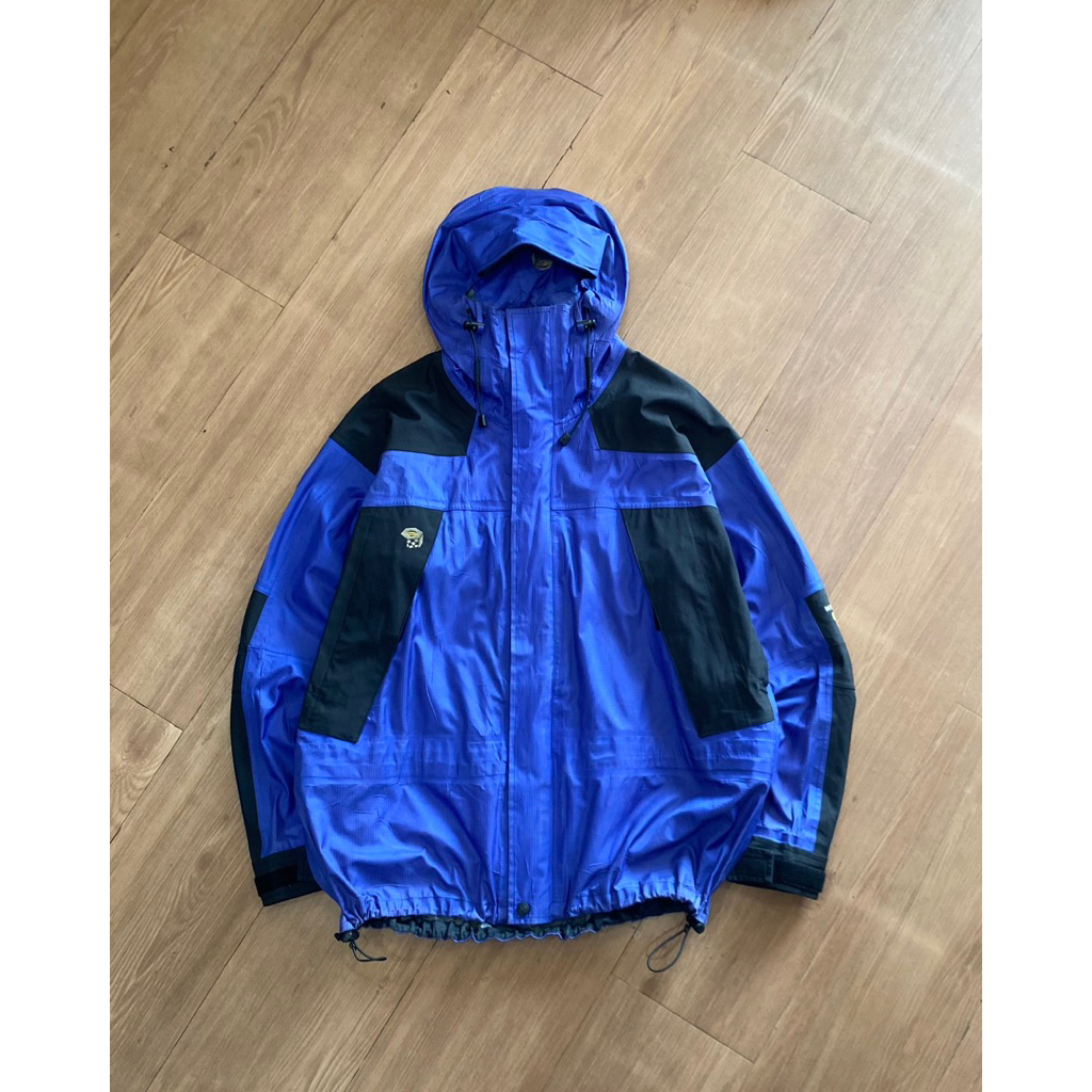 GORPCORE MOUNTAIN HARDWEAR GORETEX VINTAGE OUTDOOR JACKET