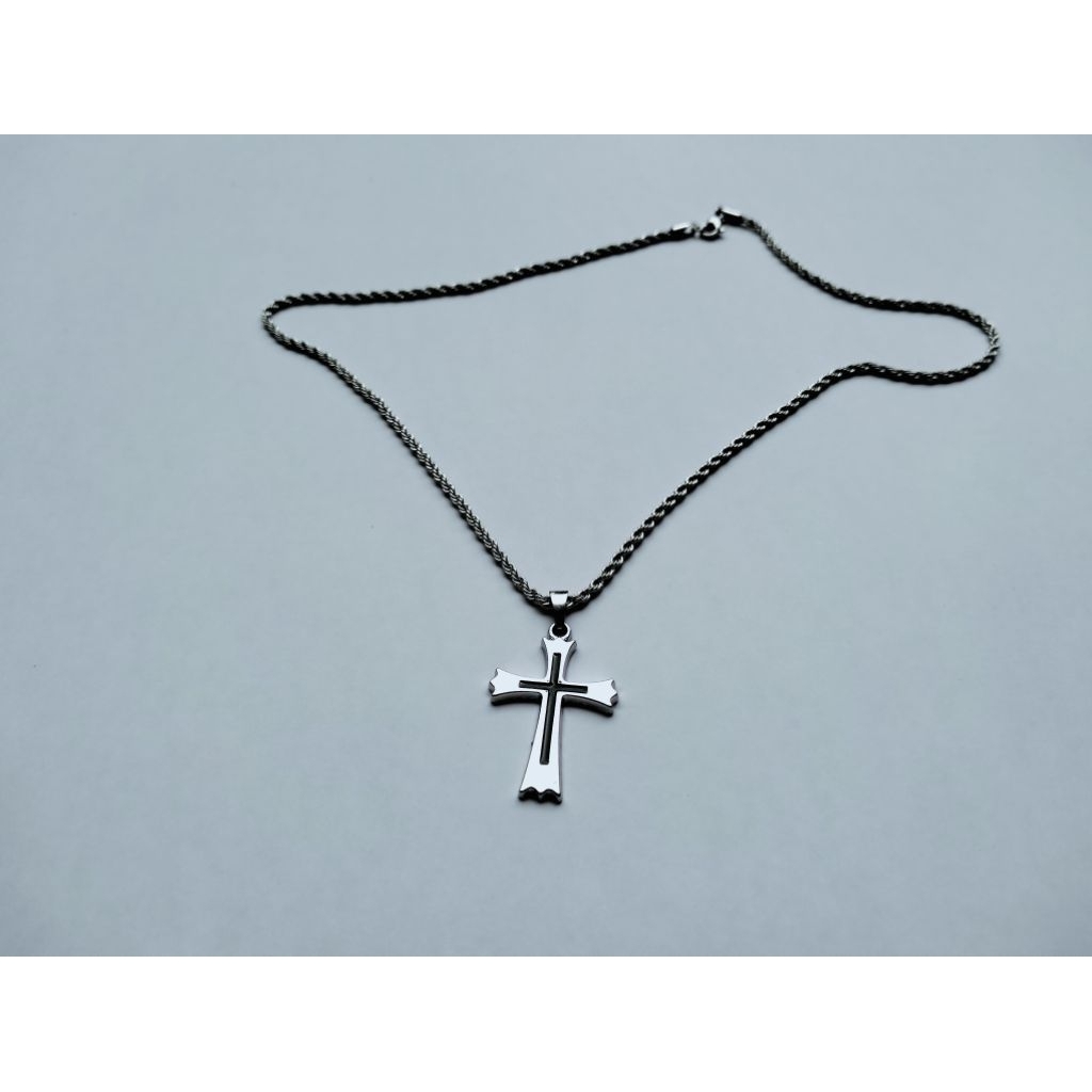 K64 KALUNG SALIB RANTAI TITANIUM ANTI KARAT KRISTEN KATOLIK