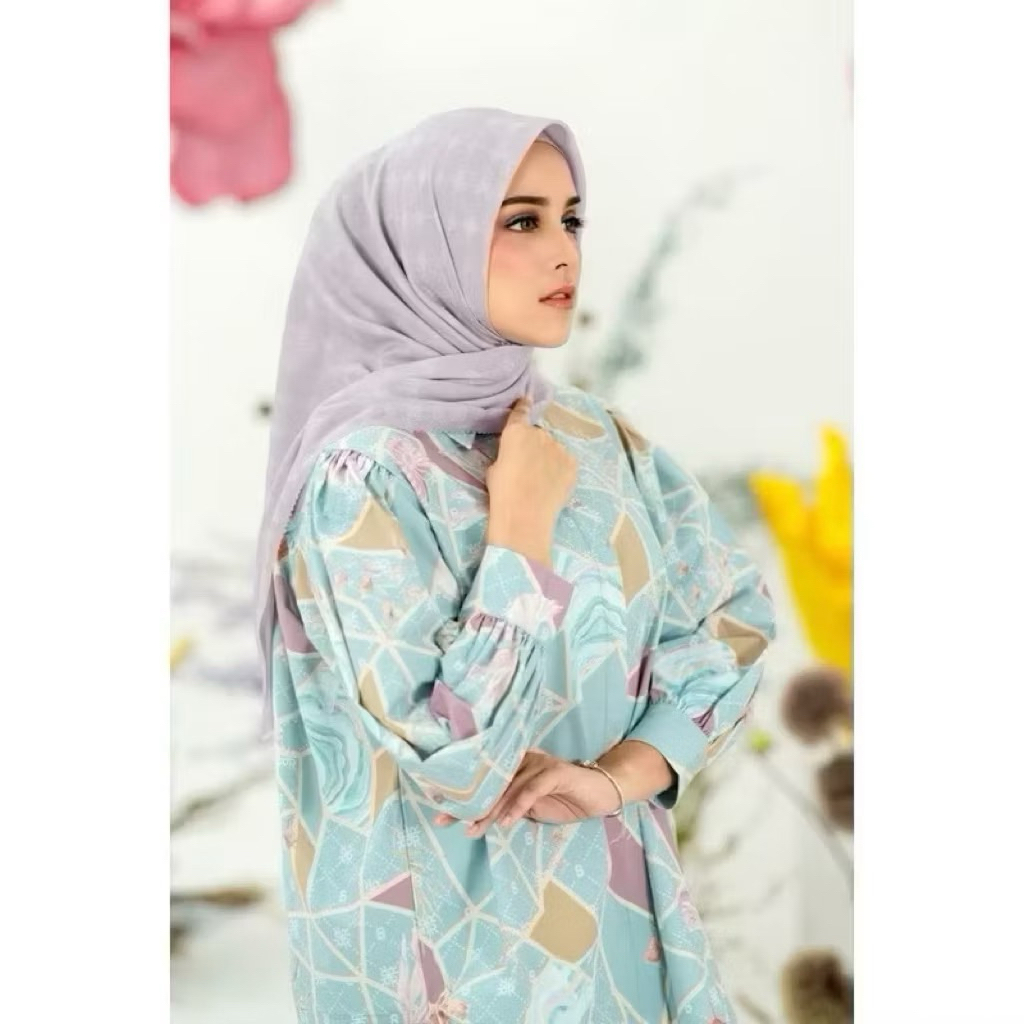 Astera Top Jade Buttonscraves x Riamiranda size M