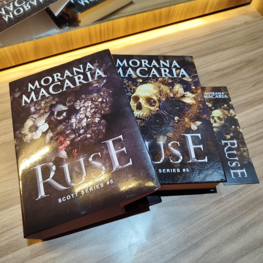 [Preloved Original] Novel Wattpad Bekas the general's wife sairaakira saira akira, the lucifer princ